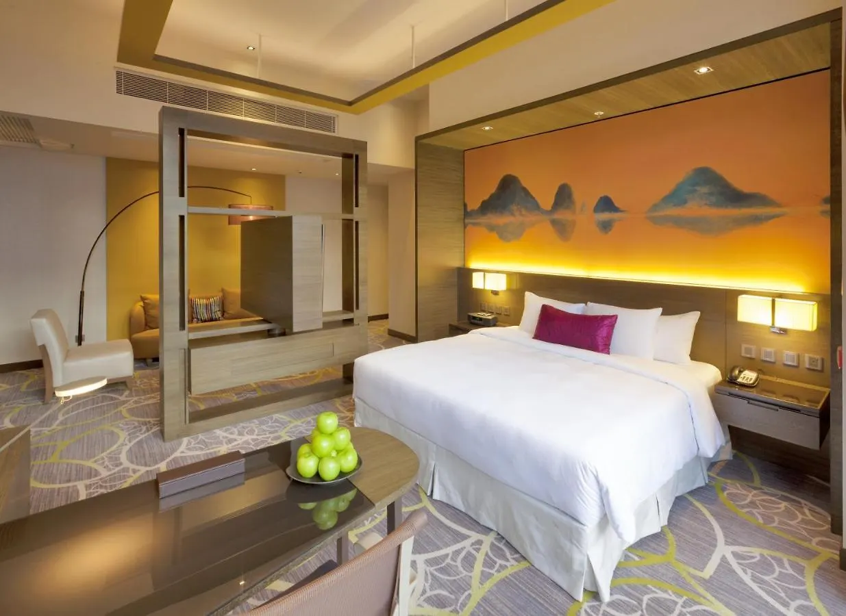 Crowne Plaza Hong Kong Kowloon East By Ihg Hotel