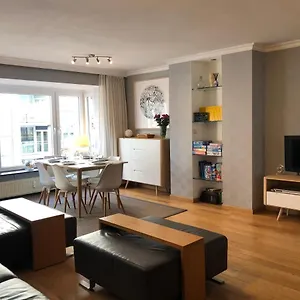 Modern At 2 Steps From Appartement Oostende