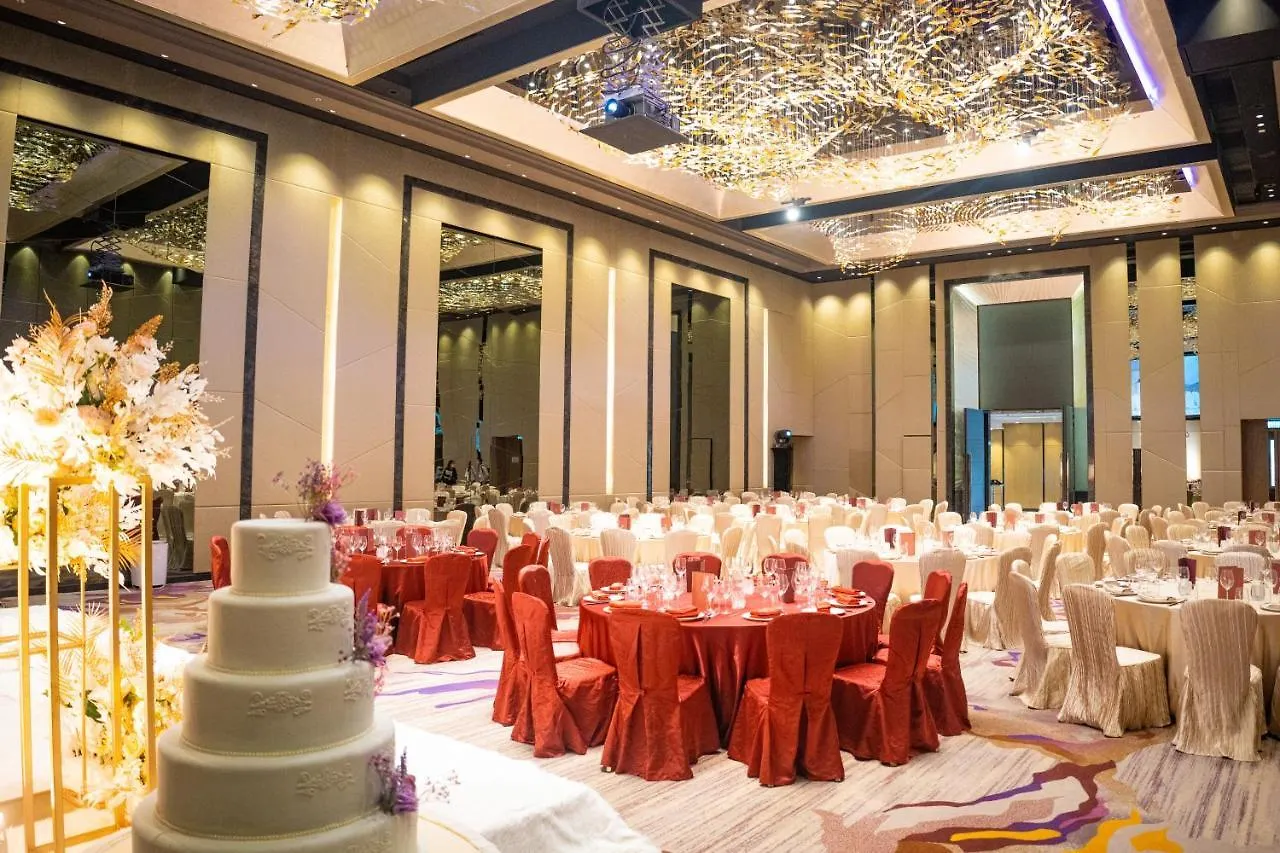 Crowne Plaza Hong Kong Kowloon East By Ihg Hotel
