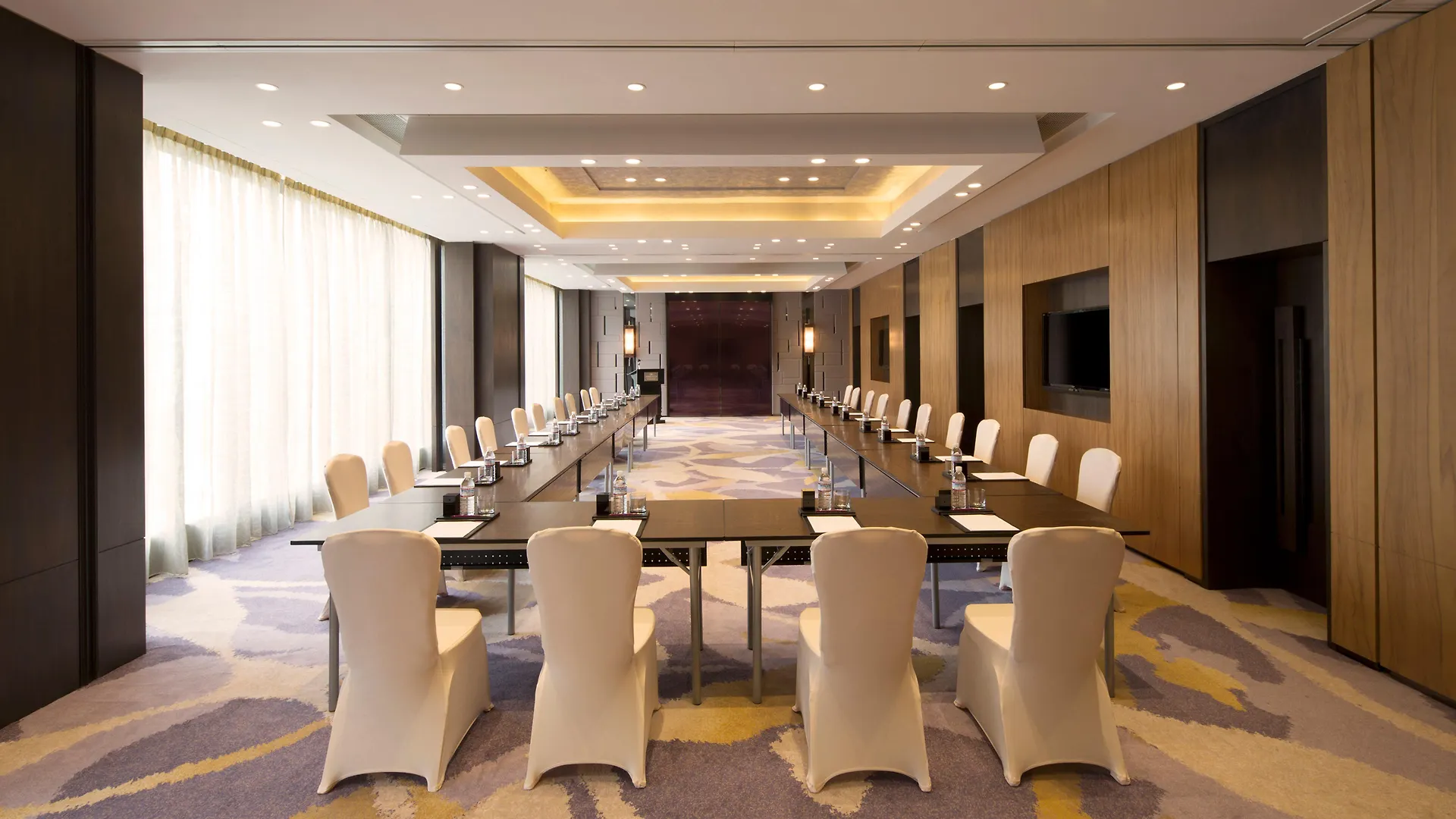 Crowne Plaza Hong Kong Kowloon East By Ihg Hotel