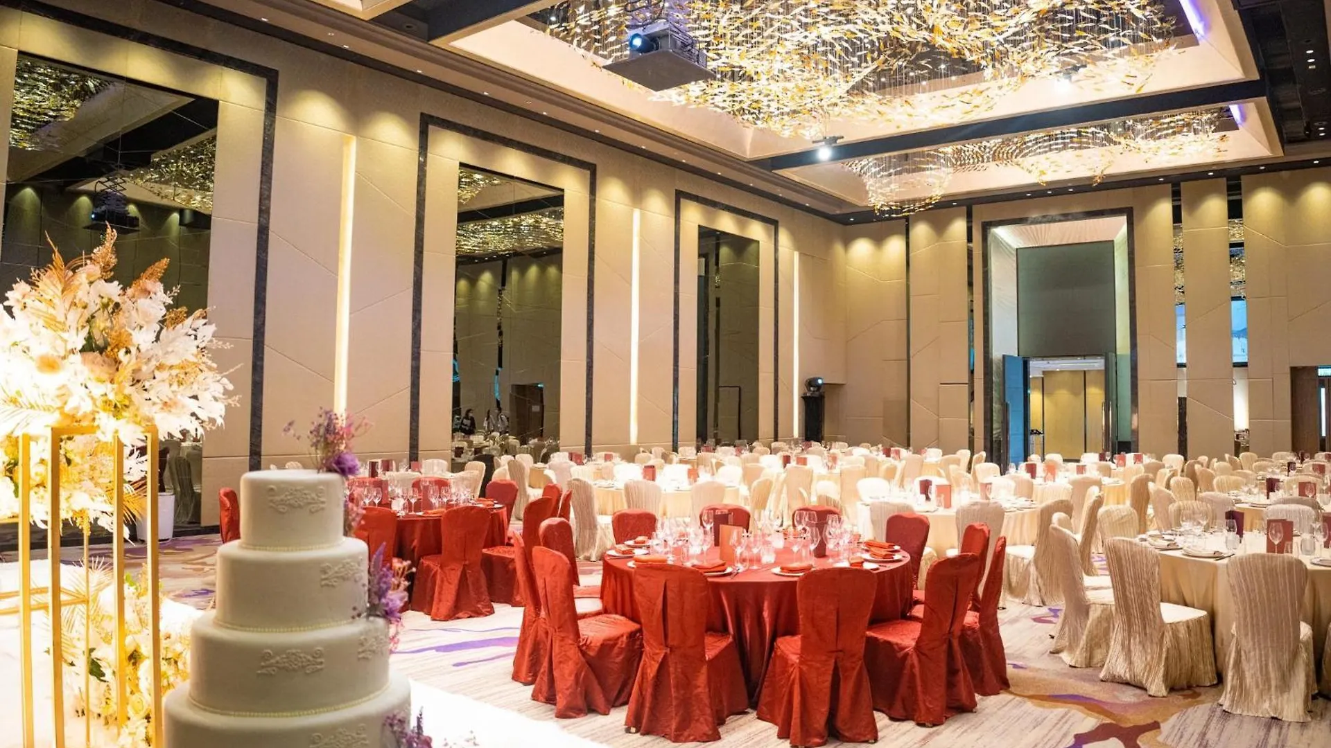 Crowne Plaza Hong Kong Kowloon East By Ihg Hotel 5*,  China