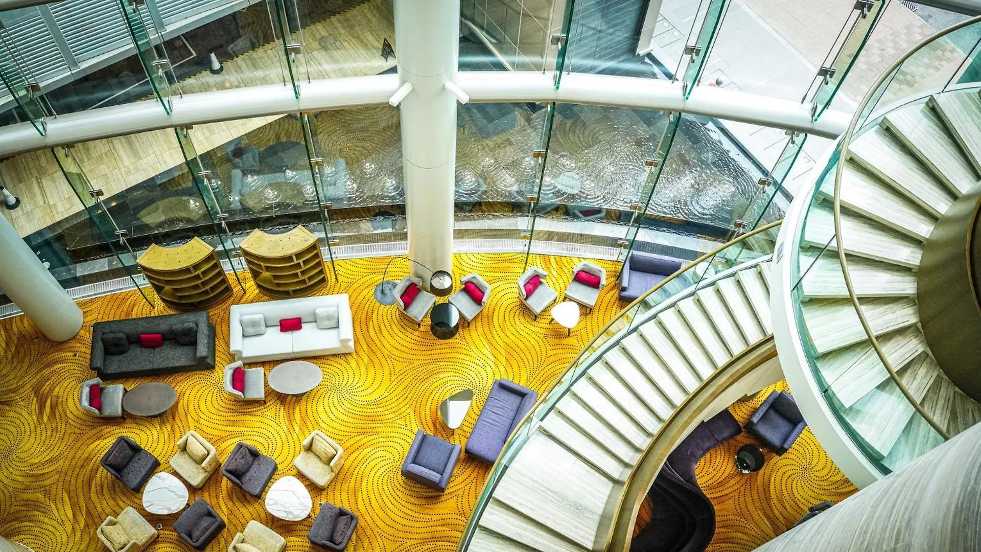 Crowne Plaza Hong Kong Kowloon East By Ihg Hotel 5*,